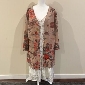 Solitaire Red and Tan Floral Kimono